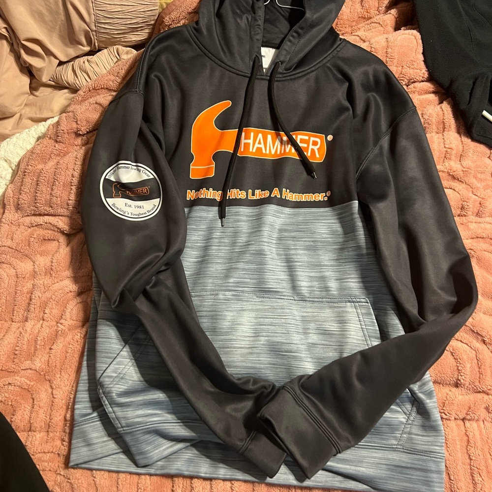 Hammer Men's Black and Gray Hoodie Sweater